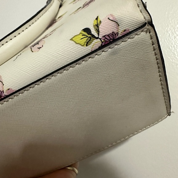 BETSEY JOHNSON Live Life In Full Bloom purse with attached wallet - Picture 5 of 5